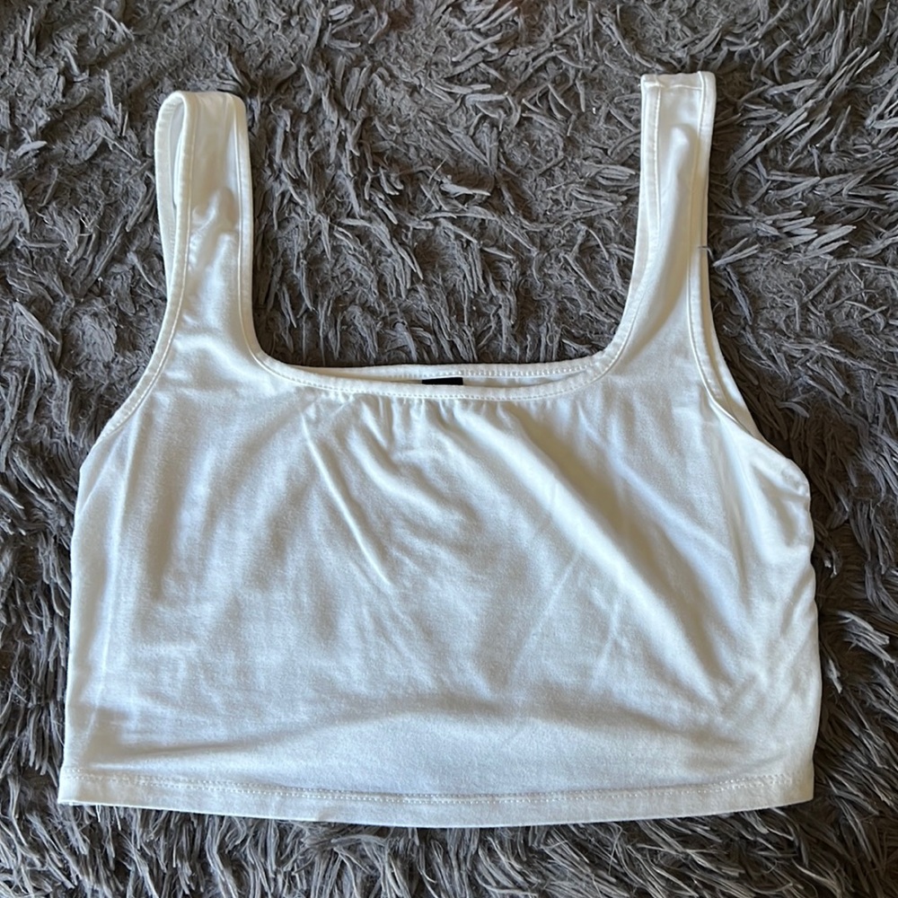 cropped tank top